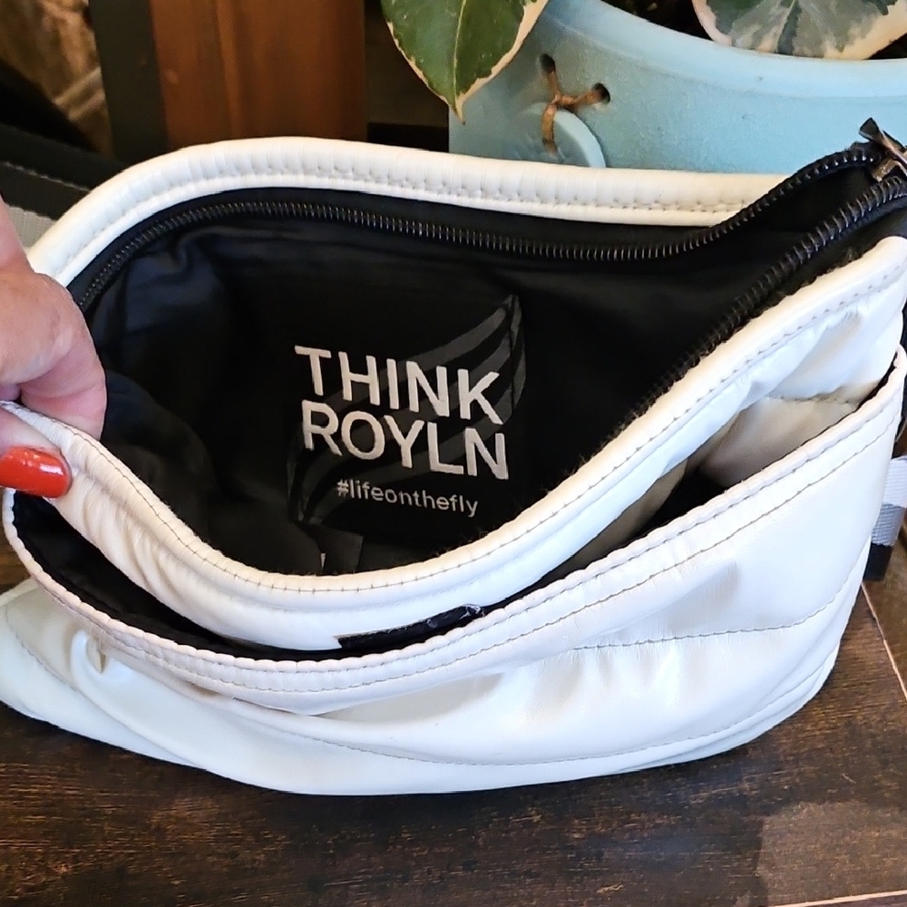THINK ROYLN White Belt Bag Sporty Minimalist Design